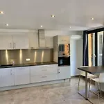 Marinesappartement, La Marina Tropezienne Apartamento *
