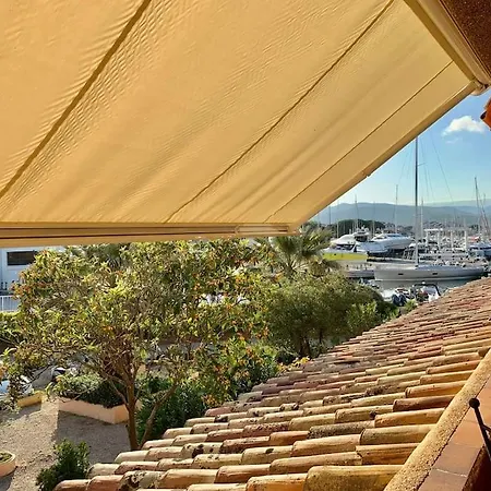 Marinesappartement, La Marina Tropezienne 아파트 *