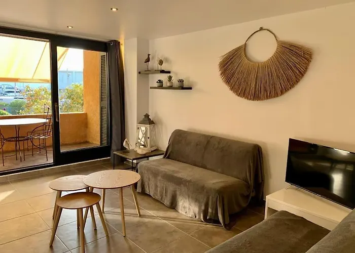 Marinesappartement, La Marina Tropezienne Apartamento *