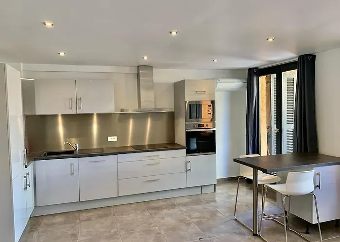 Marinesappartement, La Marina Tropezienne Apartamento *